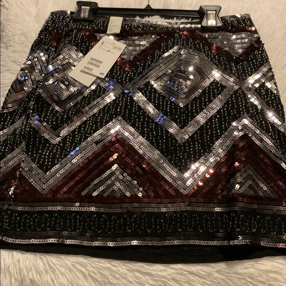 H&M Black Silver & Gold Sequin Short Skirt Size 8